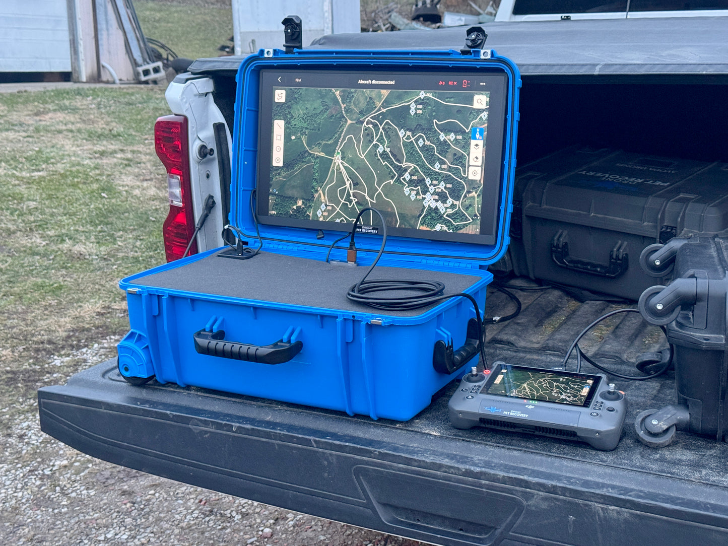 24" Portable Display in Hard Case w/ Battery